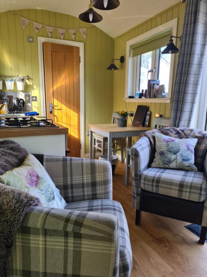 The Bay ,Luxury Shepherds Hut, Dundonnell Bagian luar foto