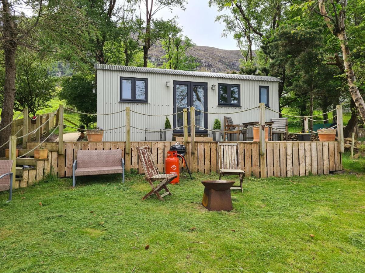 The Bay ,Luxury Shepherds Hut, Dundonnell Bagian luar foto